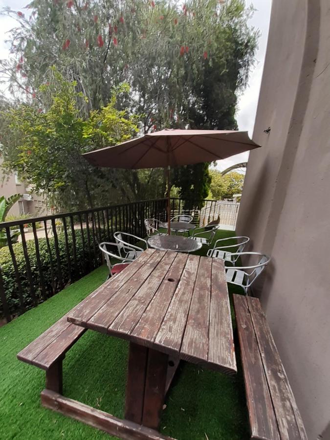 Villa Via Hotel Midrand Exterior photo